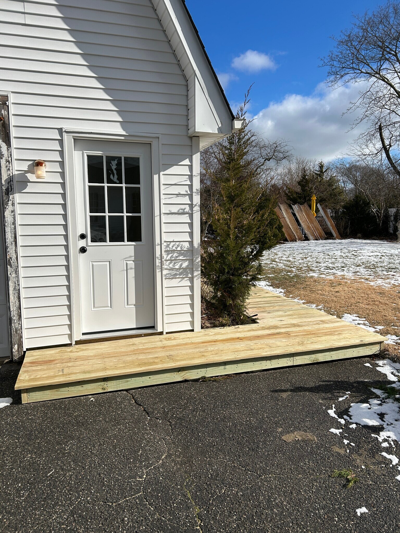 Building Photo - 61 Nelson Ave