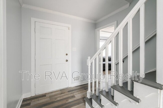 Building Photo - 1601 Lancashire Dr