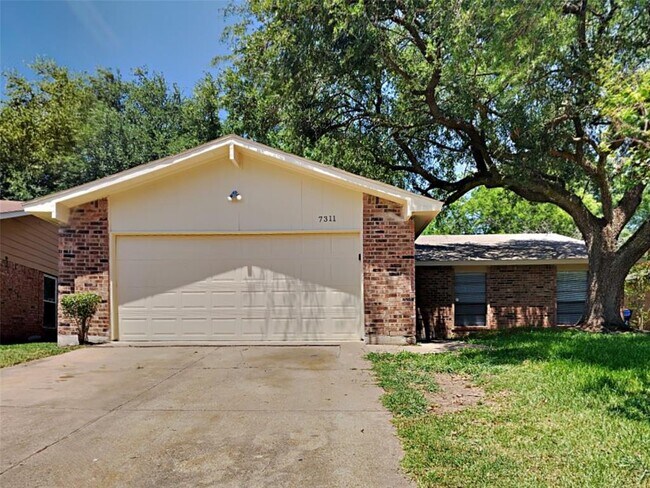 Primary Photo - 7311 Thicket Trail Dr