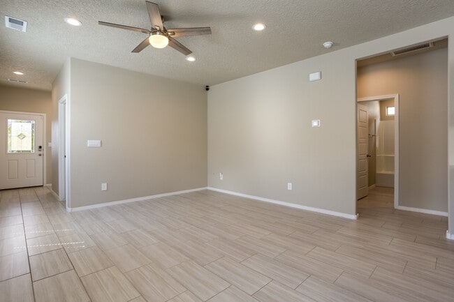 Building Photo - 10717 Aspiration Ln SW