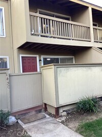 Building Photo - 1430 W Badillo St