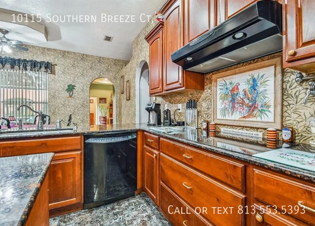 Building Photo - 10115 Southern Breeze Ct