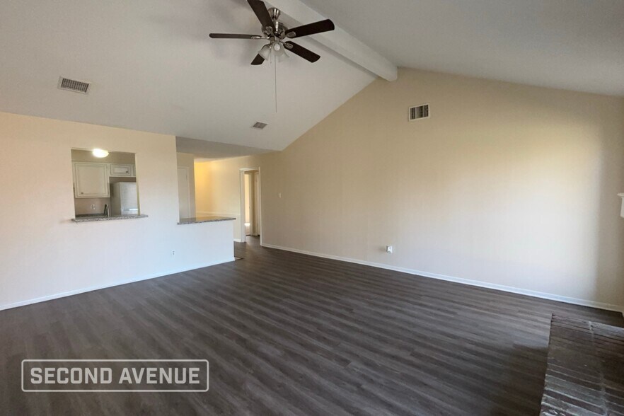 Building Photo - 7706 Waterchase Dr