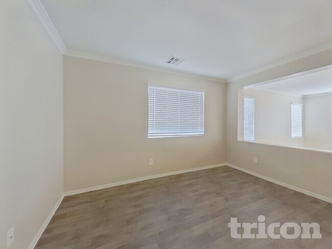 Building Photo - 35002 N Bandolier Dr