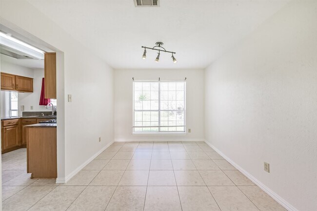 Building Photo - 7063 River Garden Dr