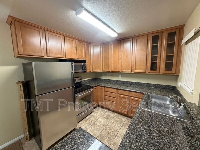 Building Photo - 3715 Tallyho Dr