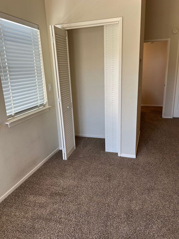 Building Photo - 399 Jaycee Dr