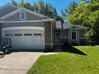 Building Photo - 6926 Lake Michigan Dr