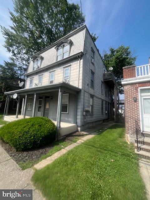 Building Photo - 543 Bridge St