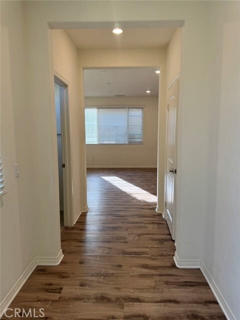 Building Photo - 3165 E Olympic Dr