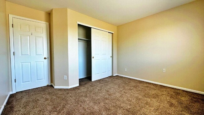 Building Photo - Welcome to The Mesa. 4 Bed. 3 Bath. Main Floor Bed. + Loft. 2 Car Attached Garage. Corner Lot. Ac...