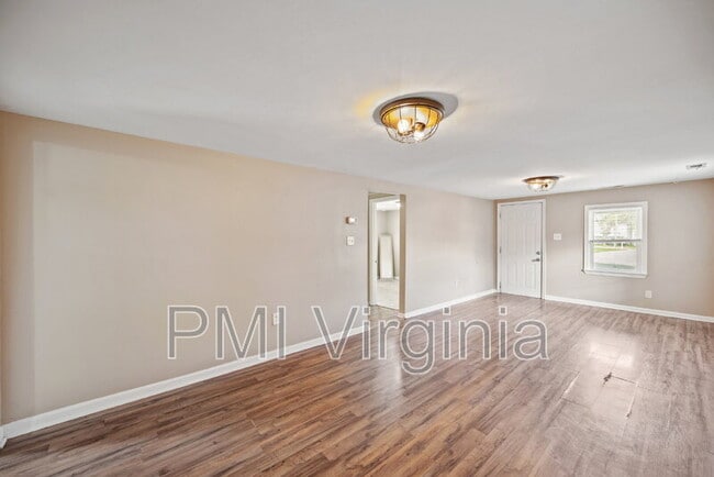 Building Photo - 4217 Dunning Rd