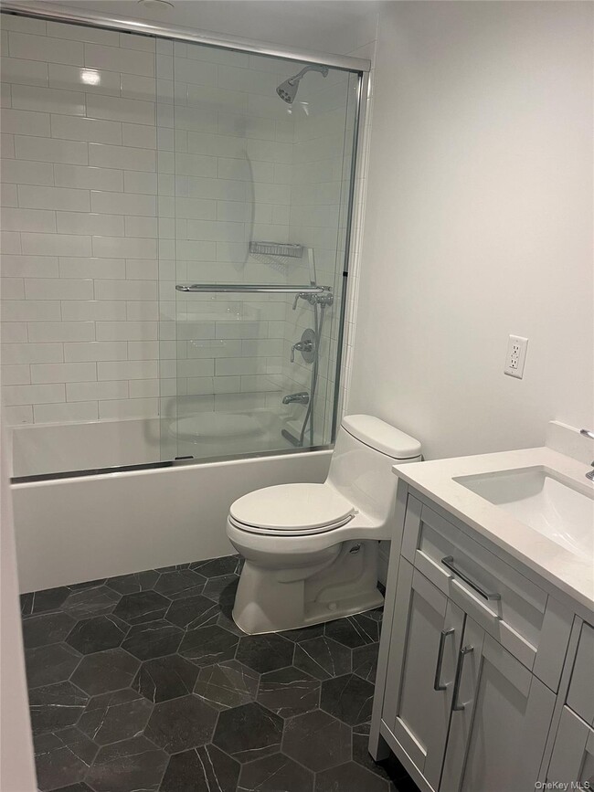 Building Photo - 70 Henry Ave