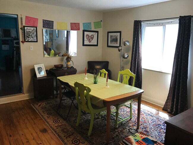 Building Photo - 3234 Dobson St