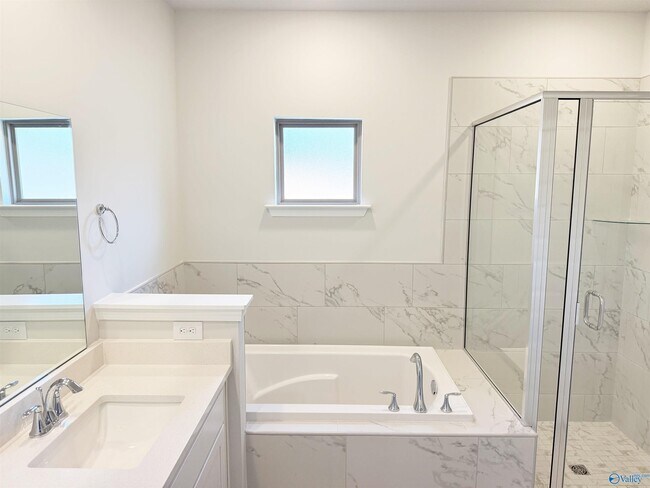 Building Photo - 217 Stockyard Cir