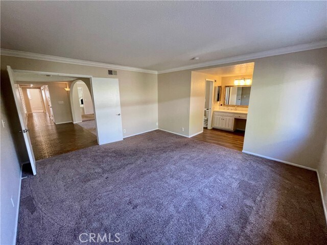 Building Photo - 1327 Stanford Way
