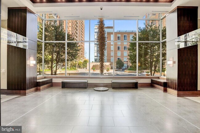 Building Photo - 11990 Market St