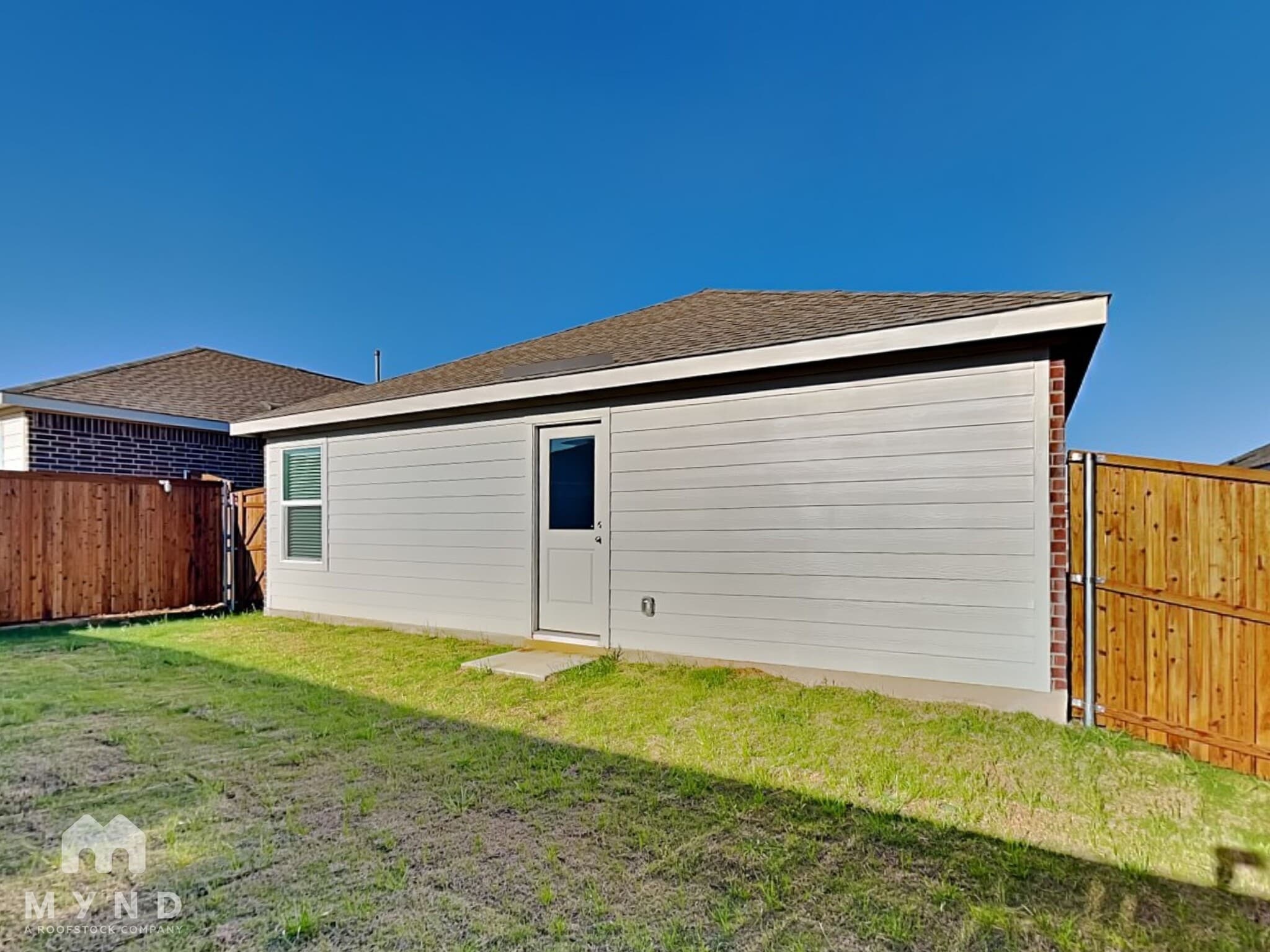 Building Photo - 2057 Belgian Dr