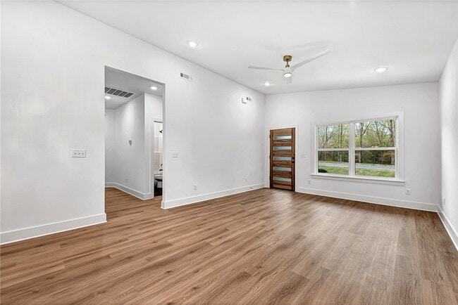 Building Photo - 22 Wigtown Ln