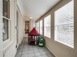 Building Photo - 6910 Casa Loma Ave