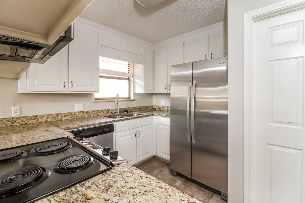 Building Photo - 1609 Willow Park Dr