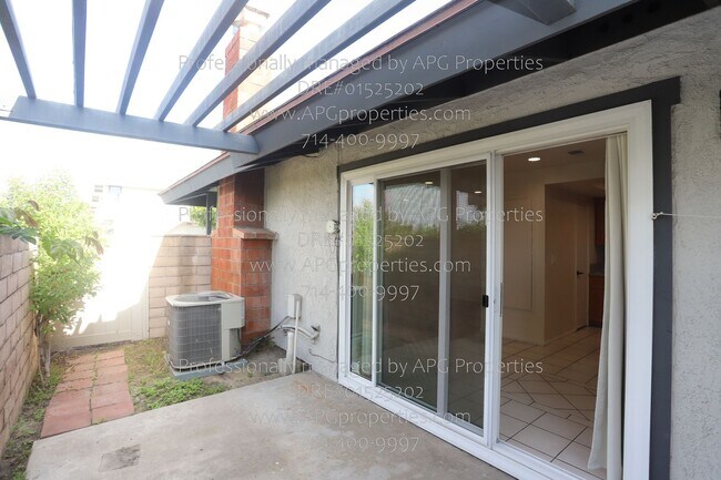 Building Photo - 8229 Woodland Dr