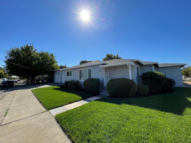 Primary Photo - Huge yard with 4 car garage! Newly Remodel...