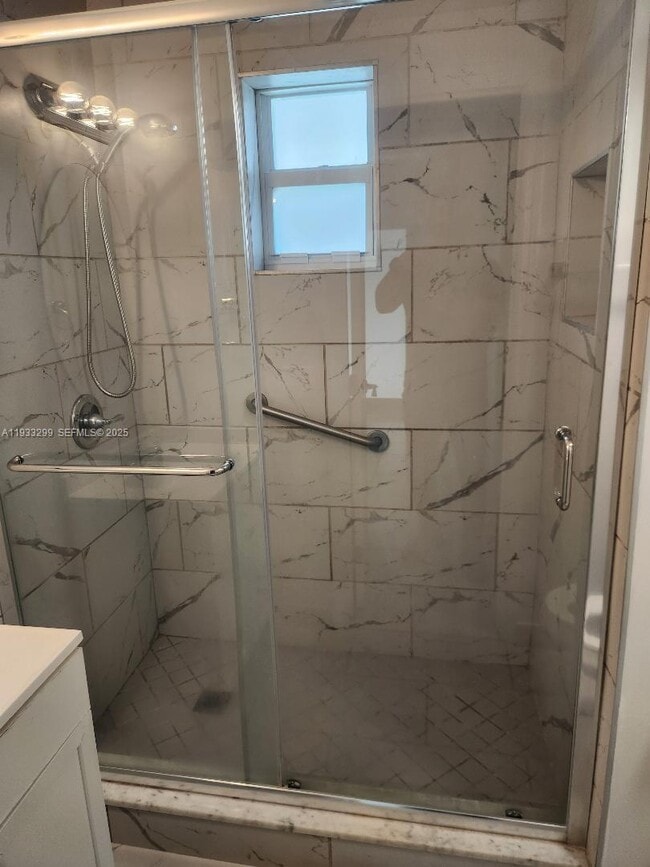 Building Photo - 1261 NW 24th St