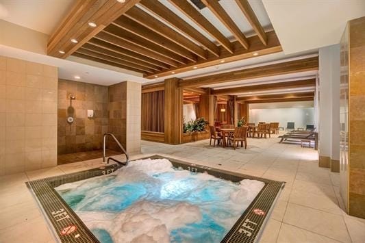 Primary Photo - 4 BEACON Way