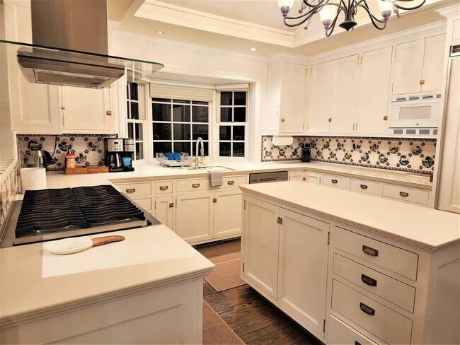 Building Photo - 25567 Willow Pond Ln
