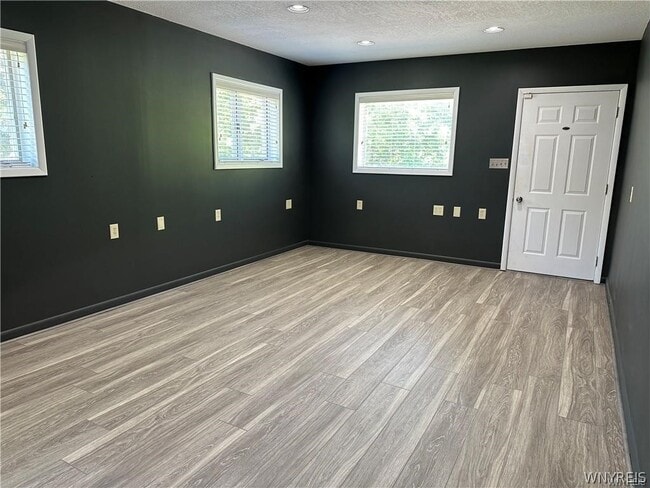 Building Photo - 7841 Transit Rd