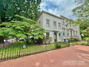 Building Photo - 725 Independence Ave SE