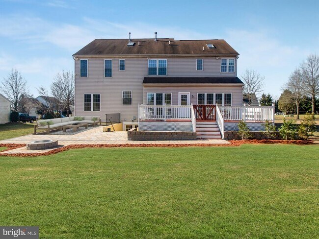 Building Photo - 15309 Lions Den Rd