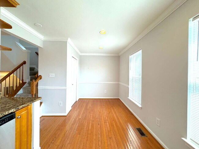 Building Photo - Inviting Suburban Retreat with Spacious Layout and Timeless Hardwood Flooring