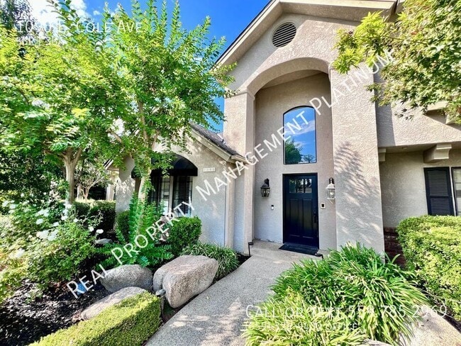 Building Photo - 1090 E Cole Ave