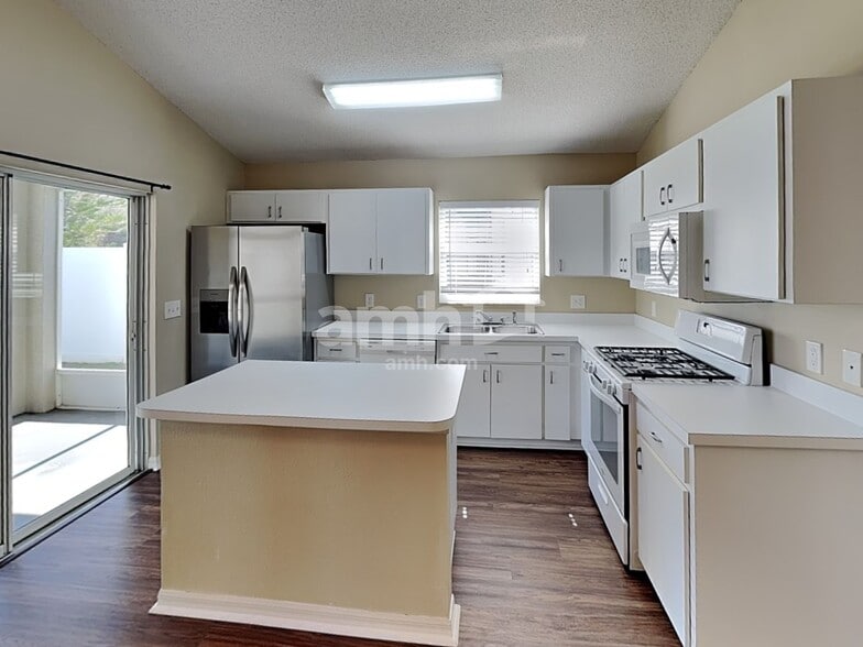 Building Photo - 6315 Rose Rush Ct