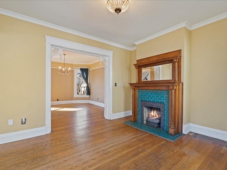 Building Photo - 1517 9th Ave