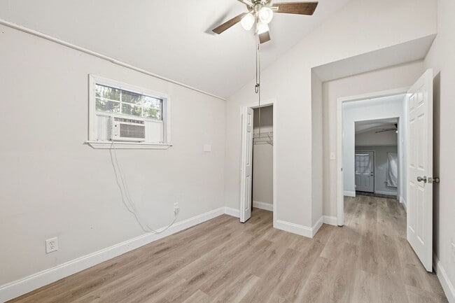 Building Photo - Completely Renovated 2BR/1BA Home on Extra-Large Lot in Jacksonville's Trout River Area***APRIL S...