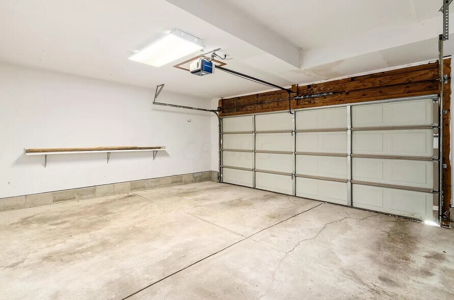 Two car garage - 5651 Barney Ln