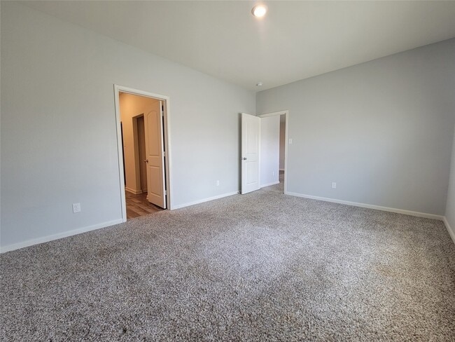 Building Photo - 3012 Villegas Wy