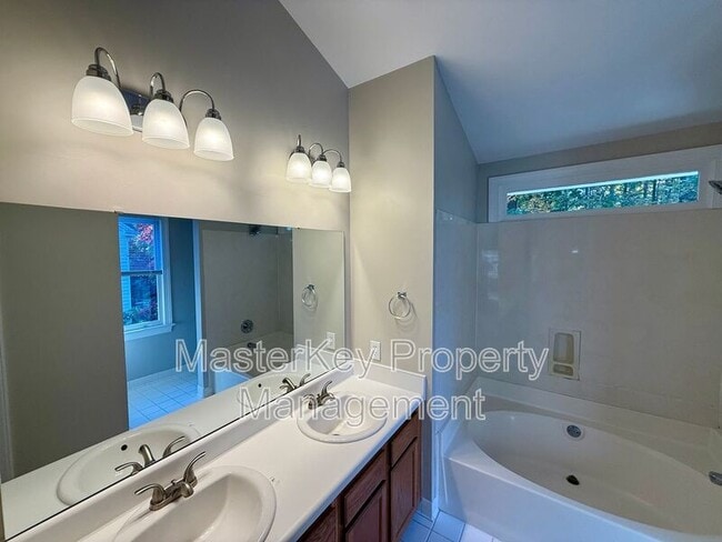 Building Photo - 306 Cary Pines Dr