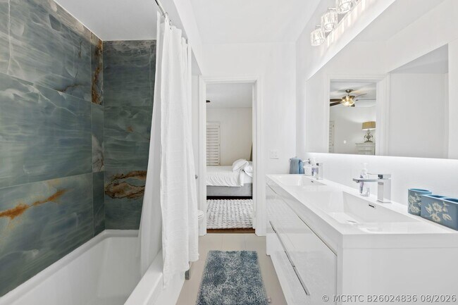Building Photo - 2400 Delmar Pl