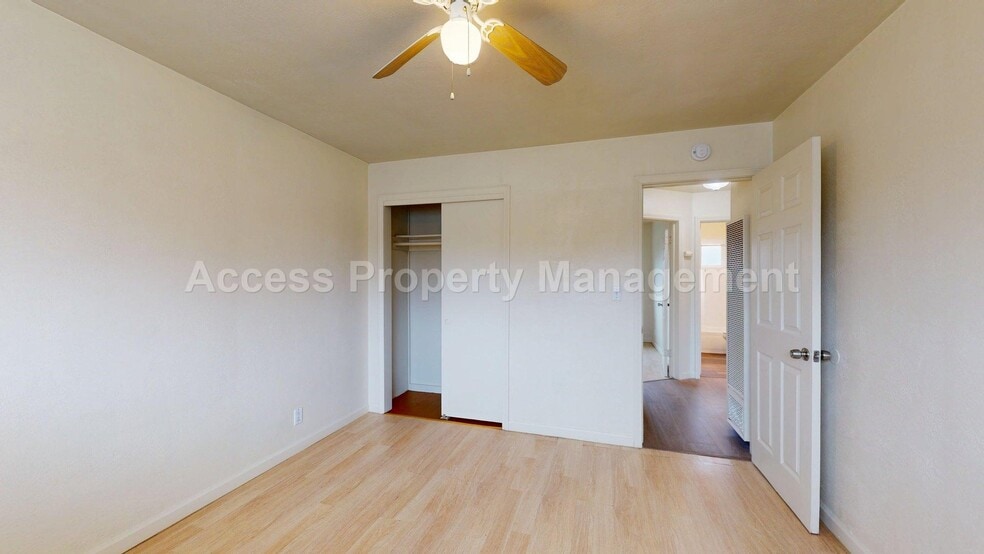 Building Photo - 143 Marilyn Ave