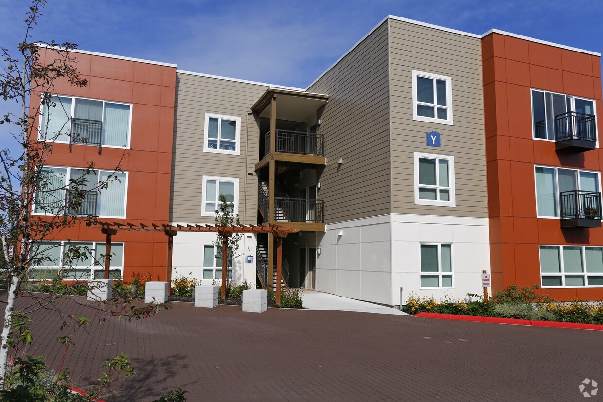 Altia Townhomes And Apartments Lynnwood Wa Apartment Finder