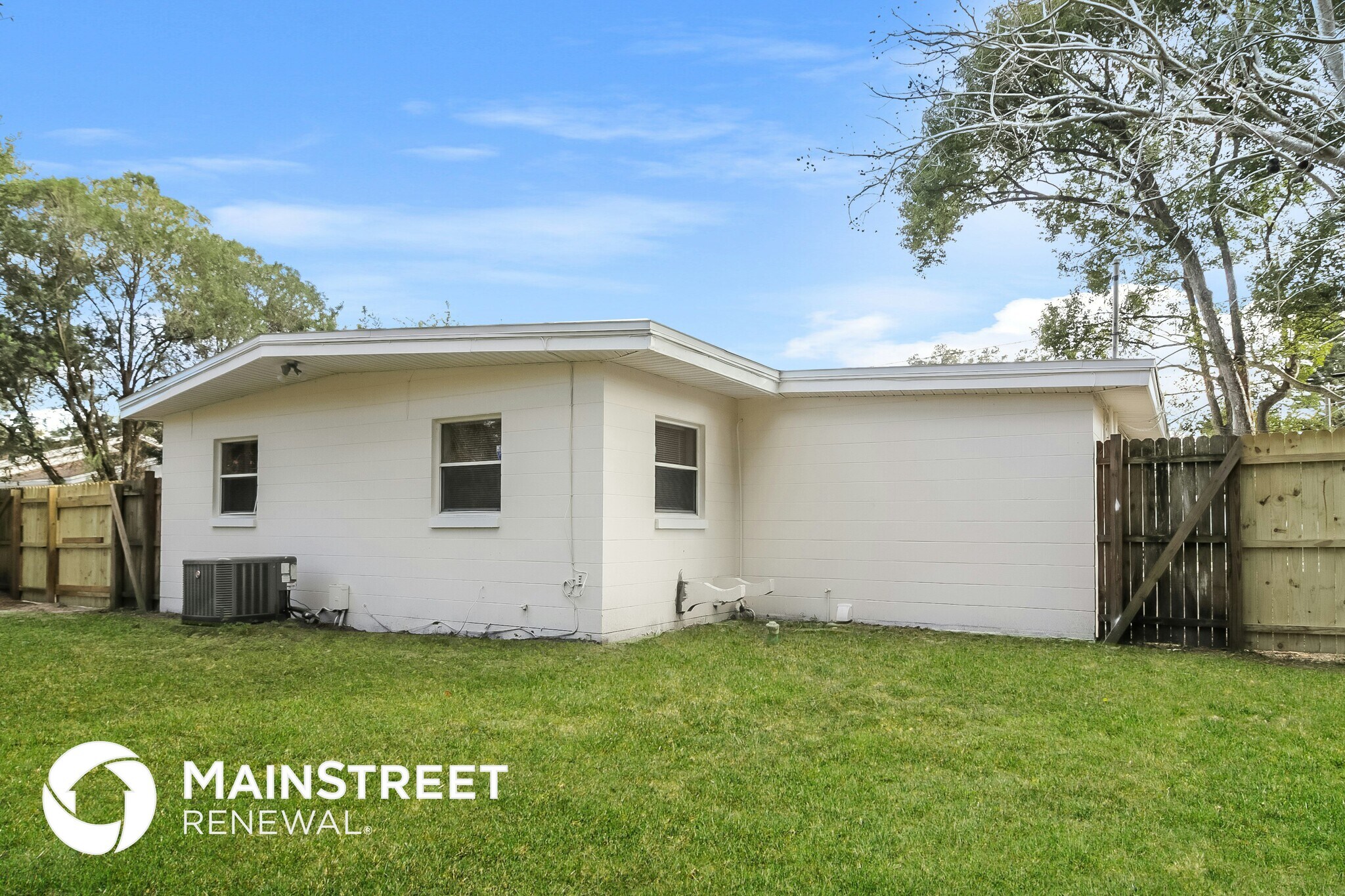 Building Photo - 11623 Cameron St