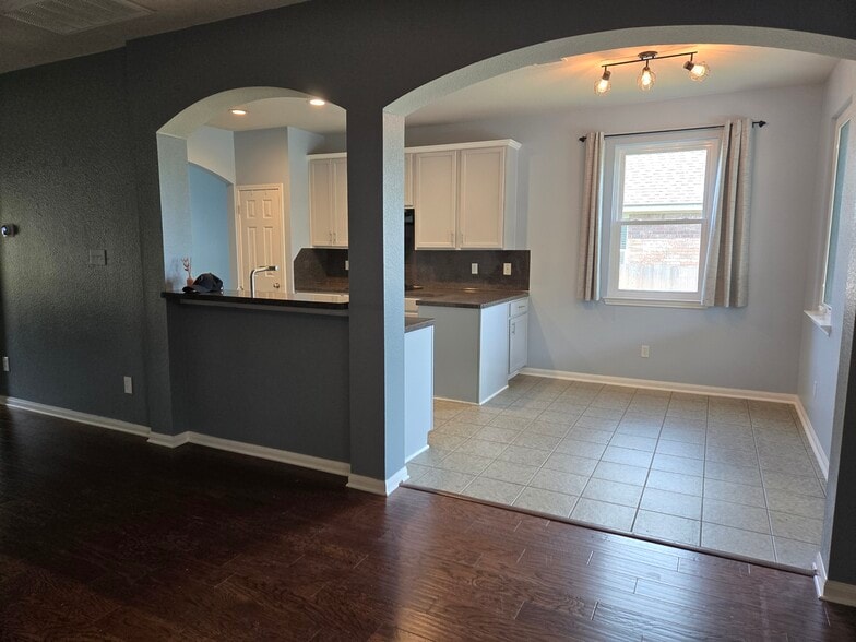 Eat in kitchen - 1803 Baranco Way