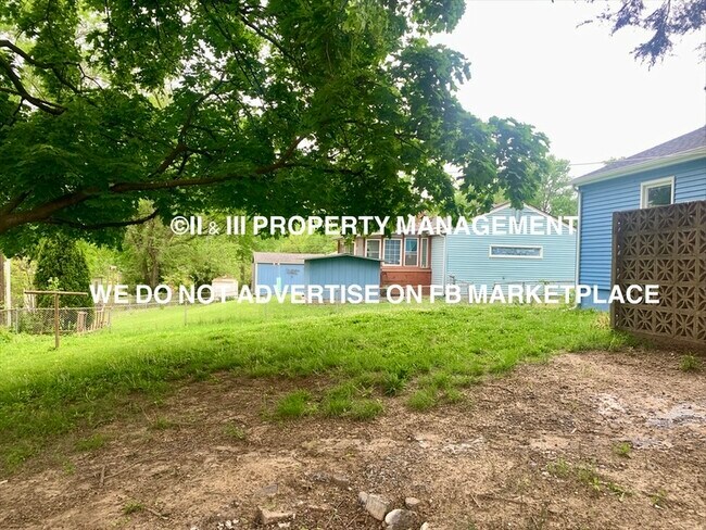 Building Photo - 3013 S Mason Ave