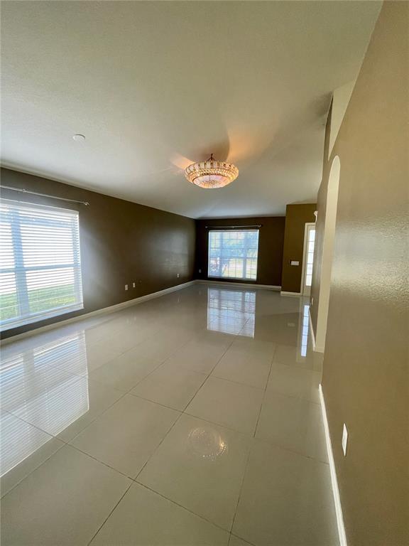 Building Photo - 1031 Summer Breeze Dr