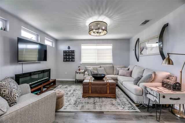 Building Photo - 407 E Broad St