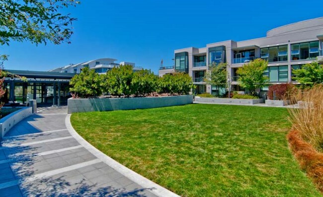 Building Photo - 330 Mission Bay Boulevard North